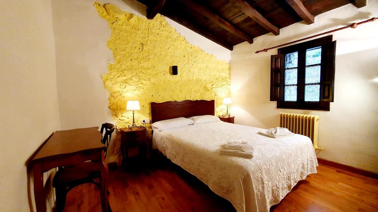 Hotel Rural La Tahona De Besnes อาเรนัส เด กาบราเลส ภายนอก รูปภาพ