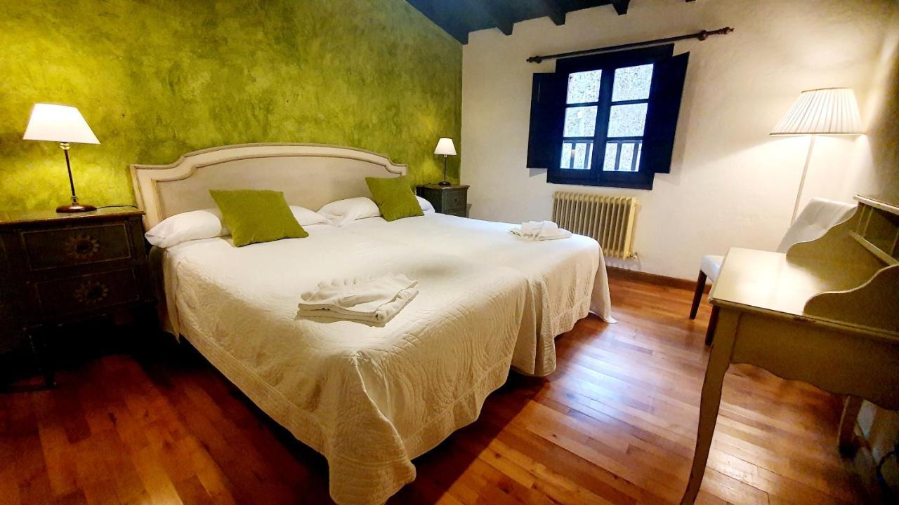 Hotel Rural La Tahona De Besnes อาเรนัส เด กาบราเลส ภายนอก รูปภาพ